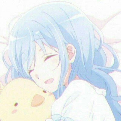 女子带宠物狗进餐厅上桌舔盘子